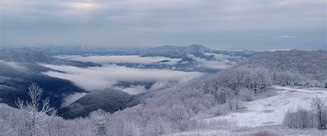 When is the Best Time to Visit Smoky Mountains? - For Travelista